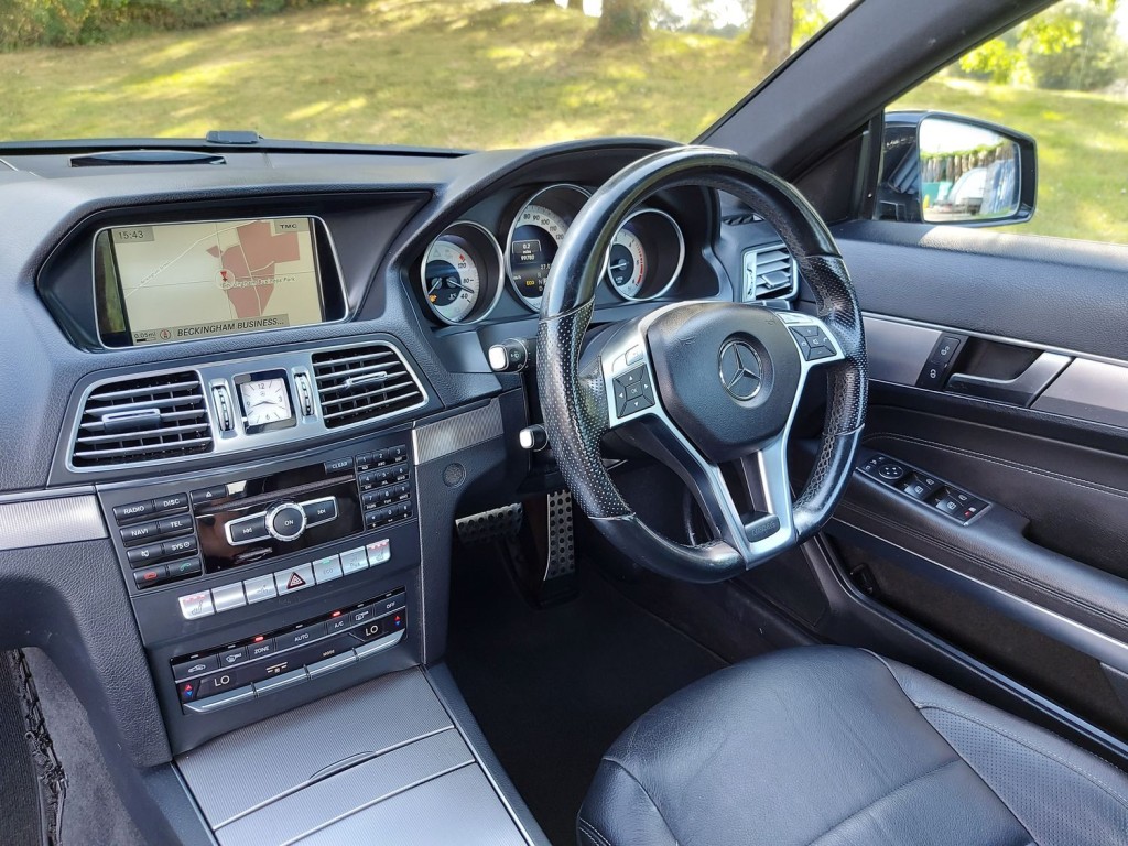 MERCEDES-BENZ E CLASS