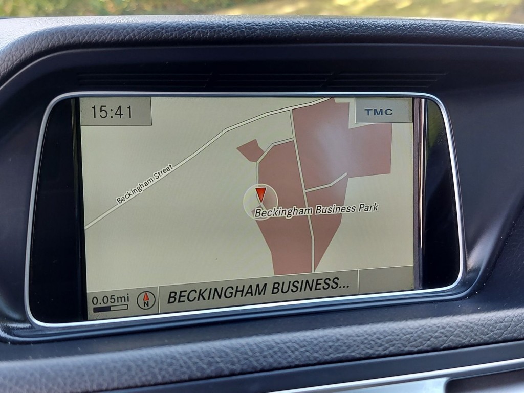 MERCEDES-BENZ E CLASS