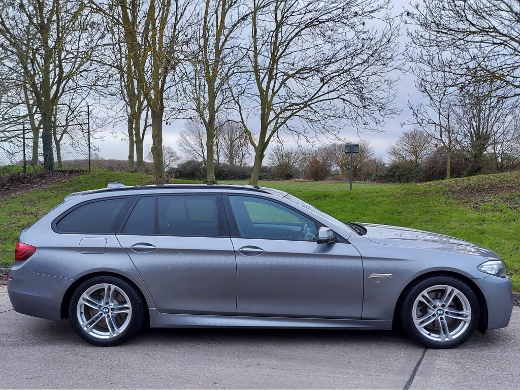 BMW 5 SERIES