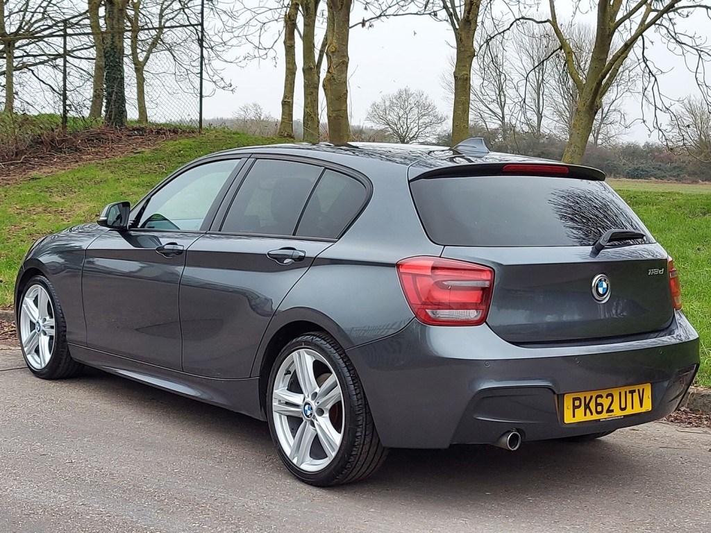 BMW 1 SERIES