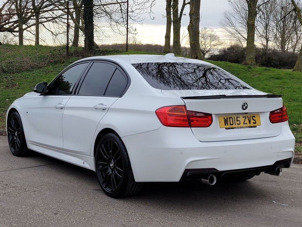 BMW 3 SERIES