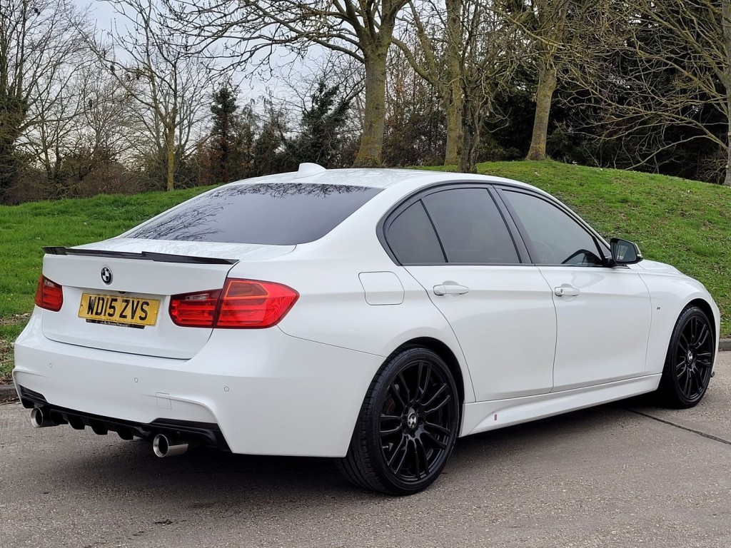 BMW 3 SERIES