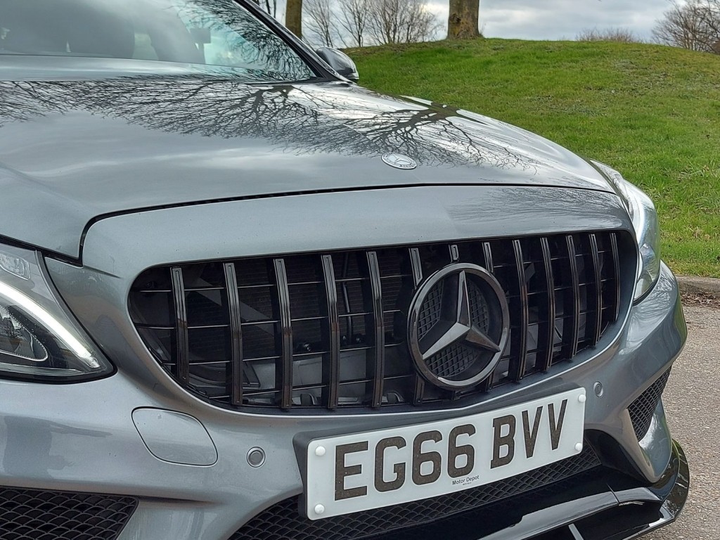 MERCEDES-BENZ C CLASS