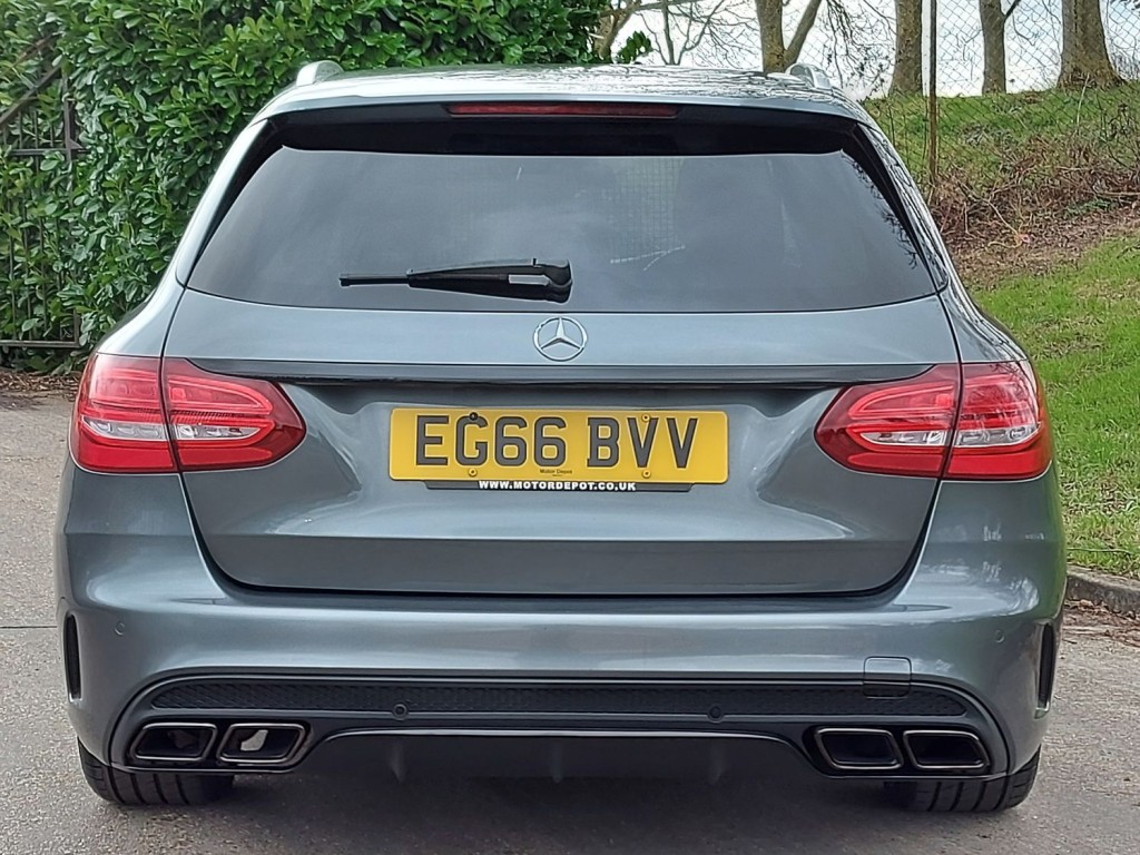 MERCEDES-BENZ C CLASS