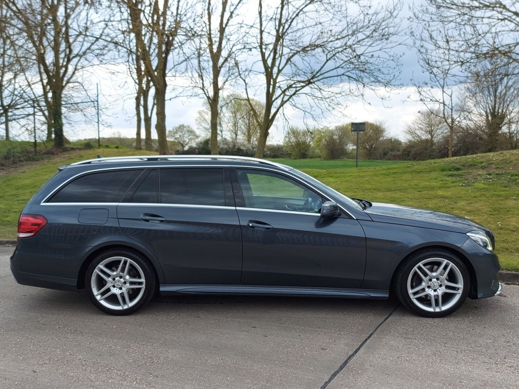 MERCEDES-BENZ E CLASS