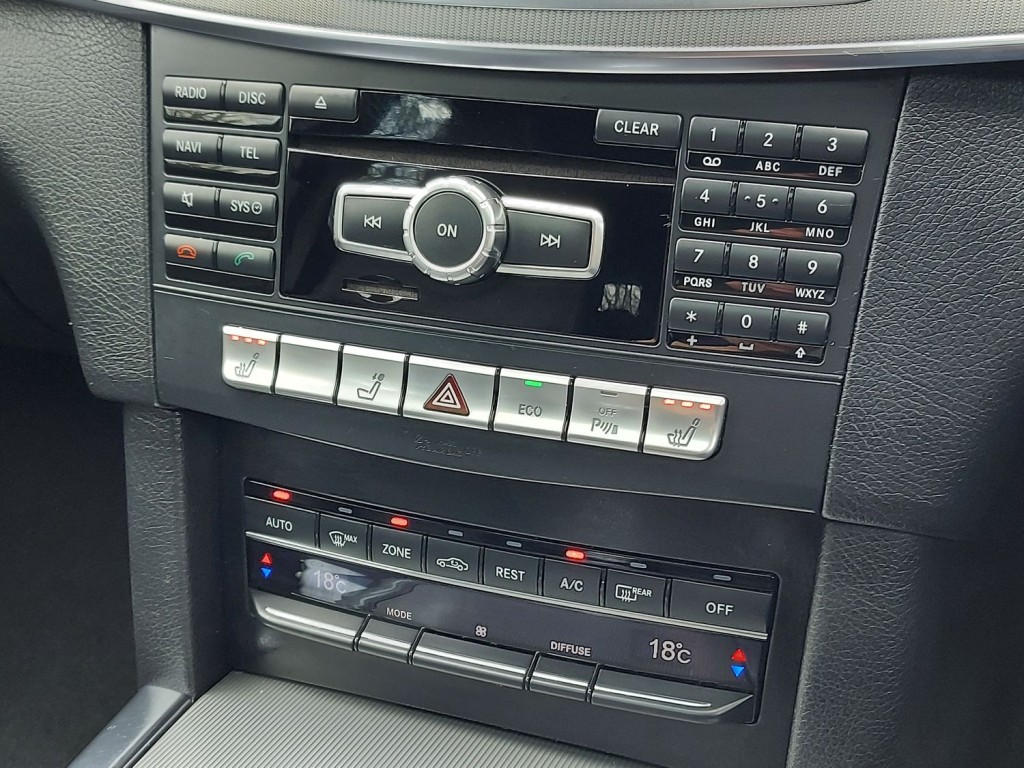 MERCEDES-BENZ E CLASS