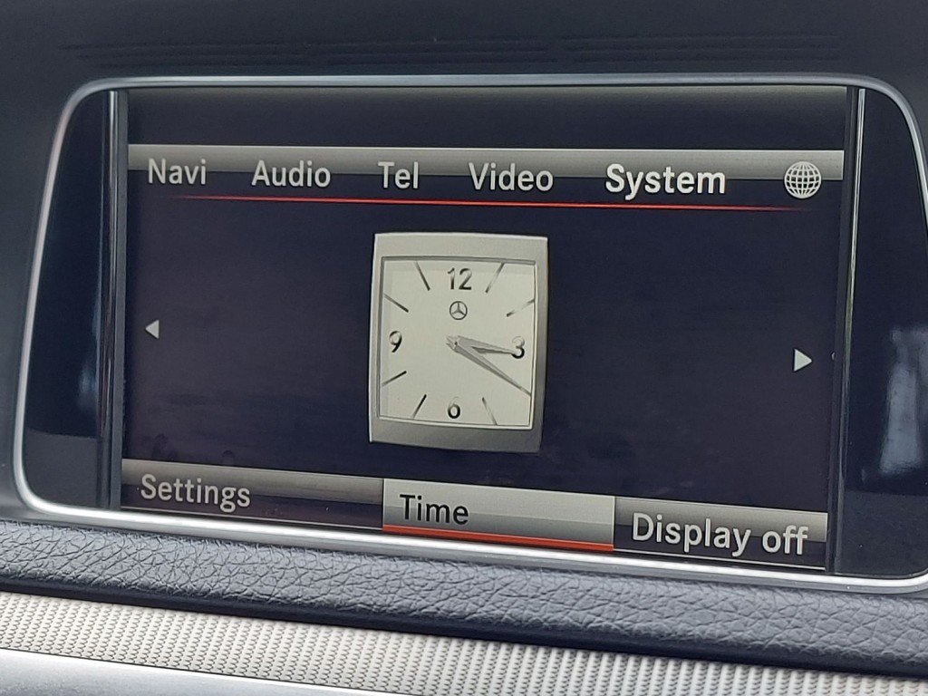 MERCEDES-BENZ E CLASS