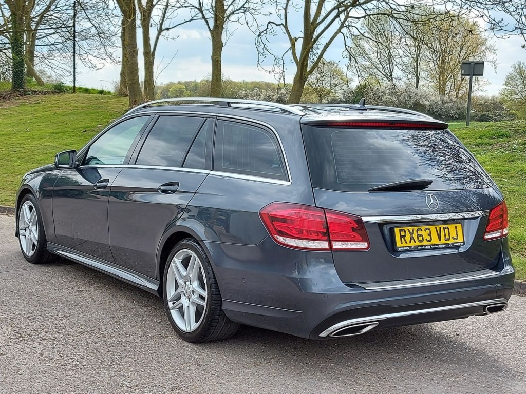 MERCEDES-BENZ E CLASS