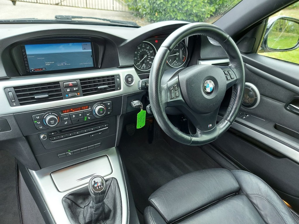 BMW 3 SERIES