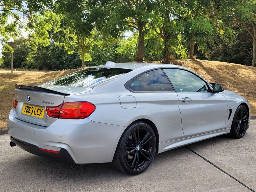 BMW 4 SERIES