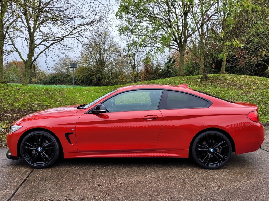 BMW 4 SERIES