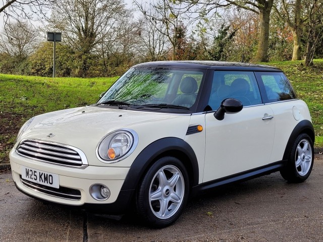 MINI MINI 1.6 COOPER - FULL BLACK LEATHER SEATS
