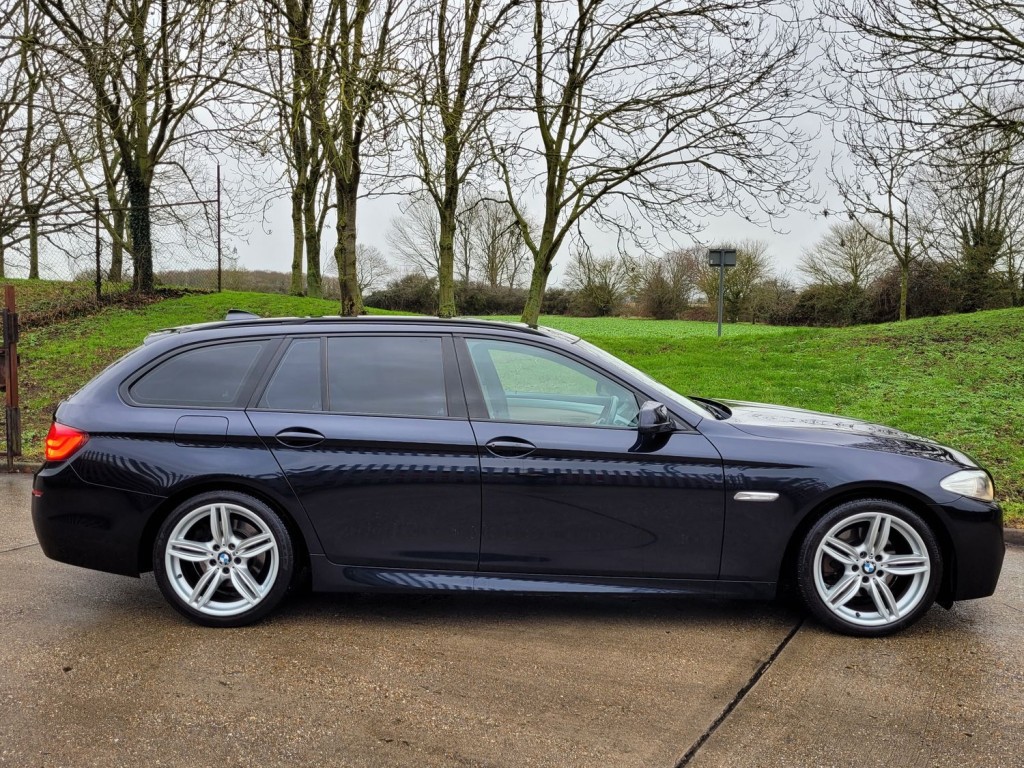 BMW 5 SERIES