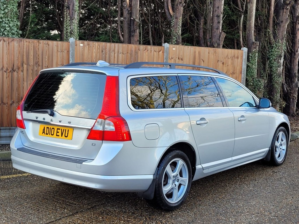 VOLVO V70