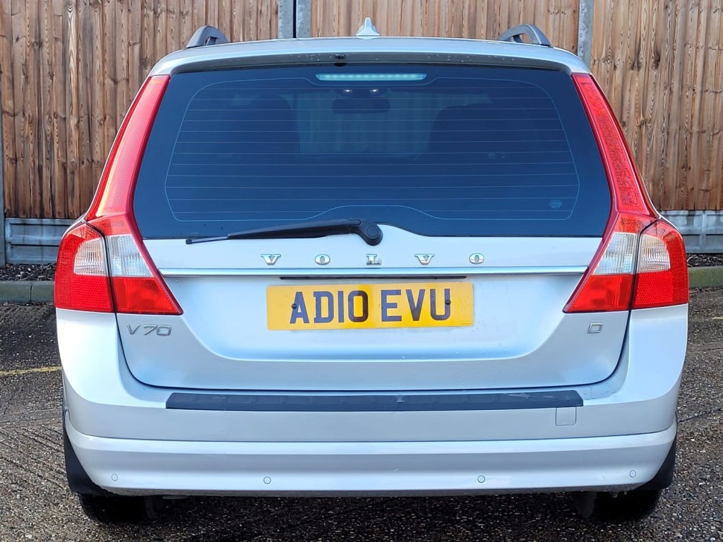 VOLVO V70