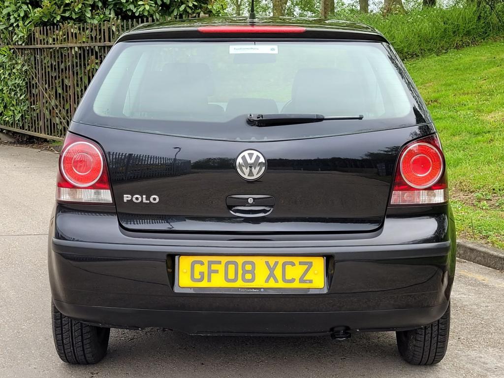 VOLKSWAGEN POLO