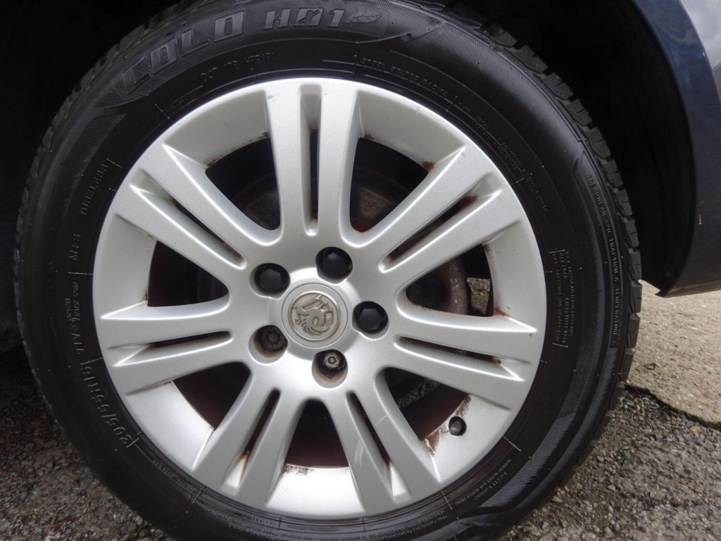 VAUXHALL ASTRA