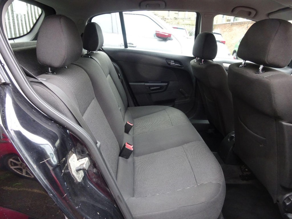 VAUXHALL ASTRA