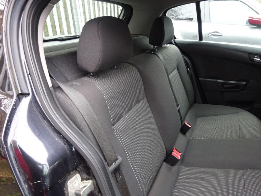 VAUXHALL ASTRA