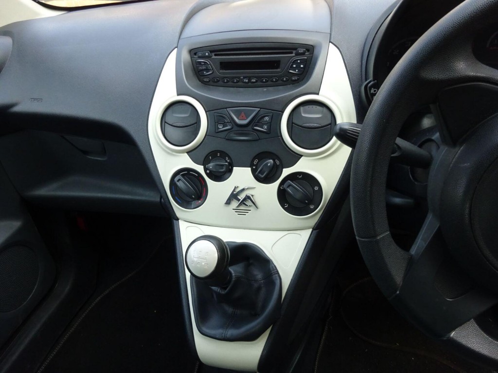 FORD KA