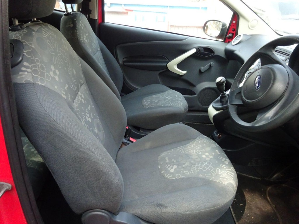 FORD KA