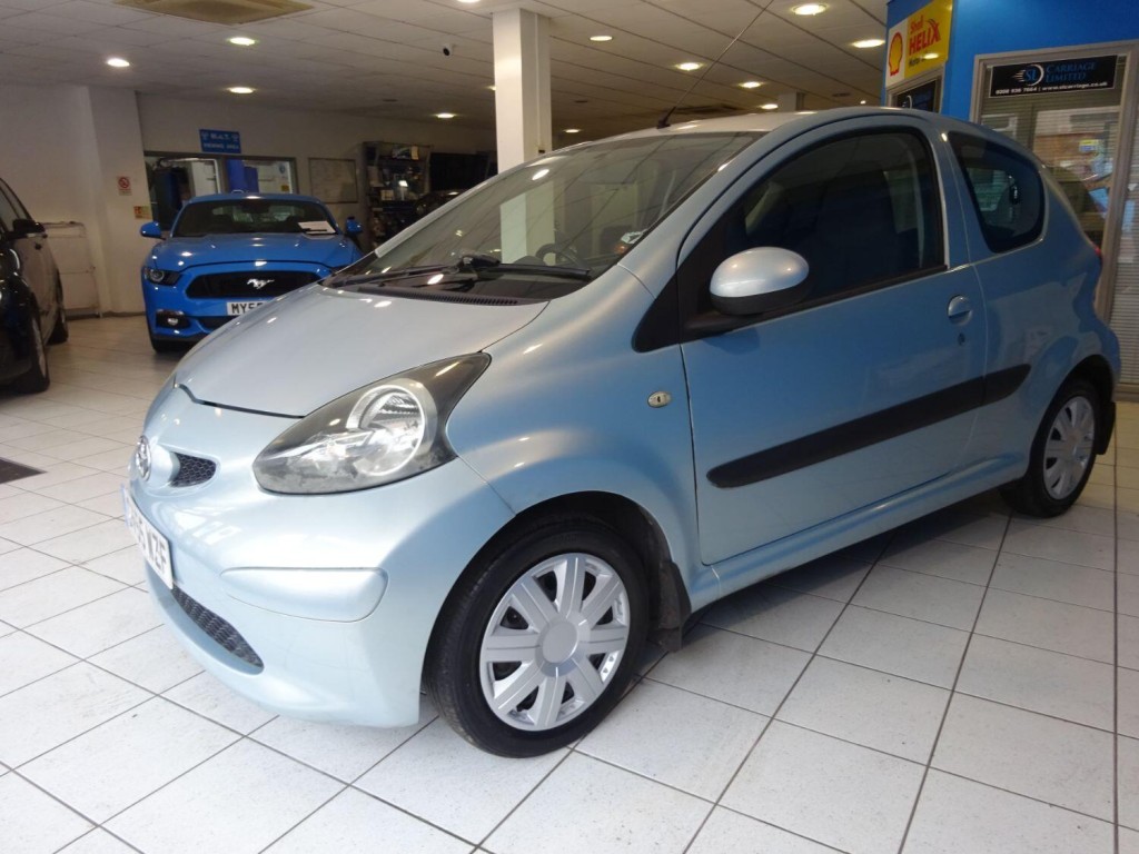 View TOYOTA AYGO 1.0 VVT-i +