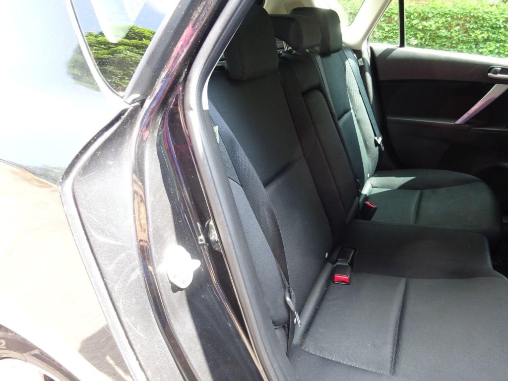 MAZDA MAZDA3