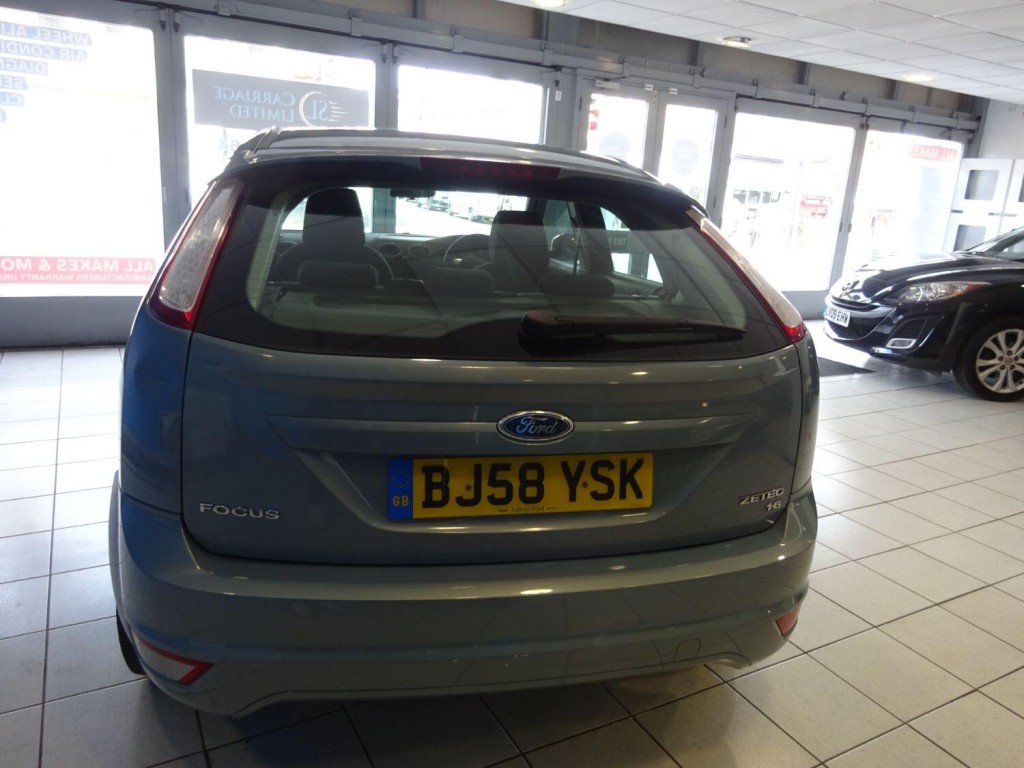 FORD FOCUS