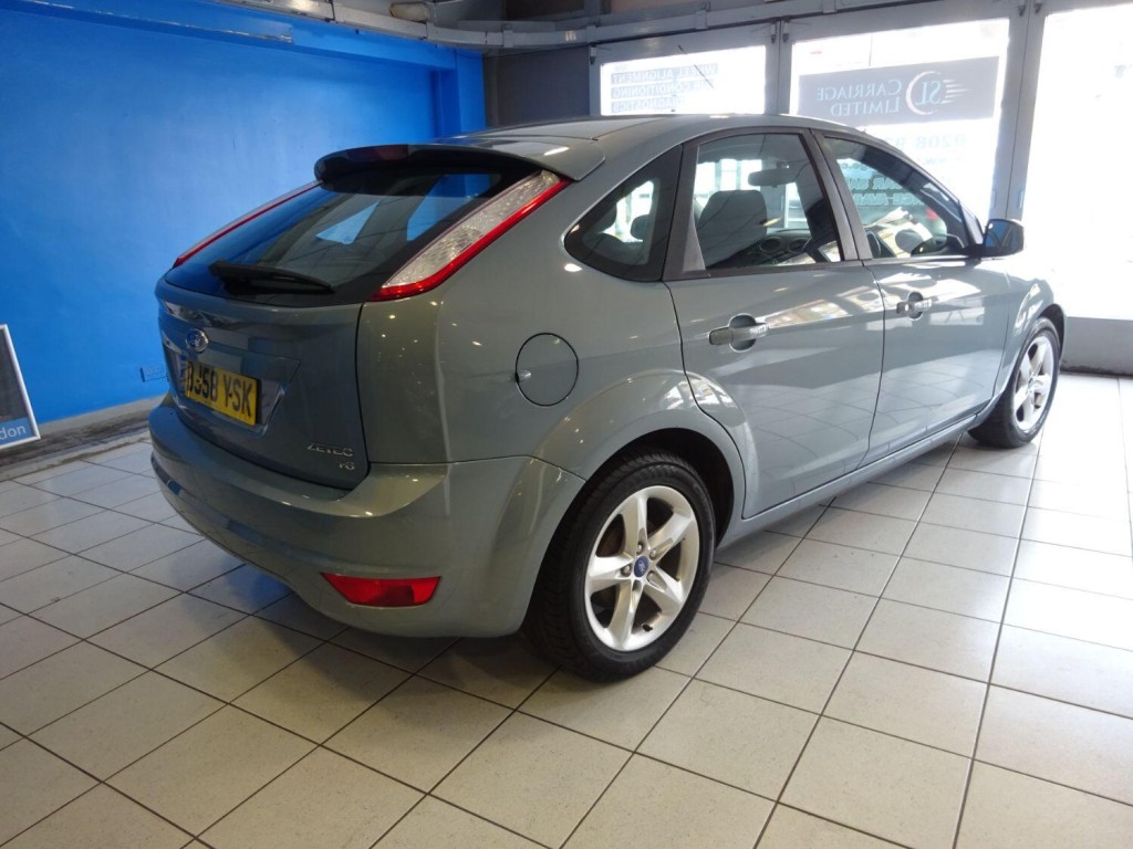 FORD FOCUS