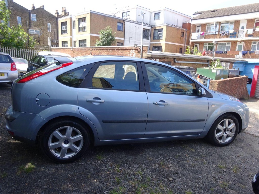 FORD FOCUS