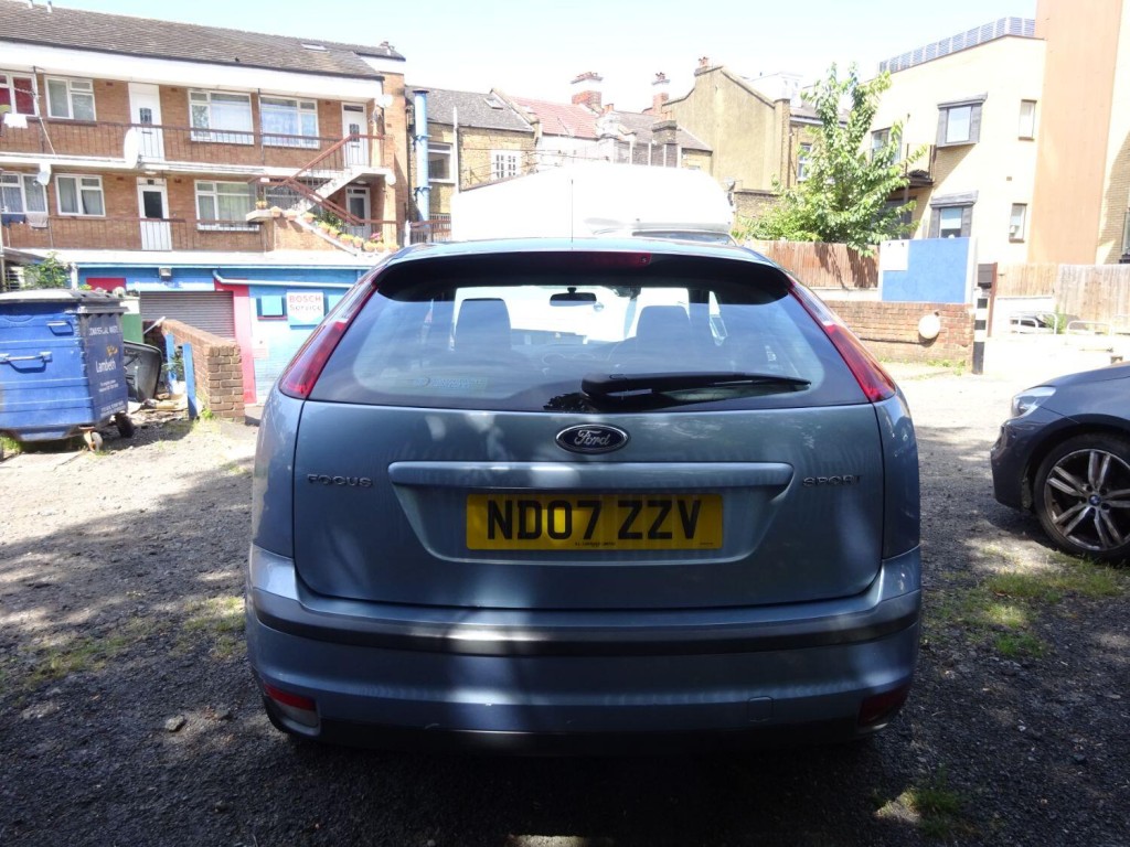 FORD FOCUS