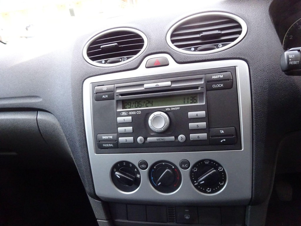 FORD FOCUS