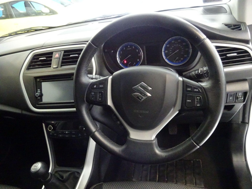 SUZUKI SX4 S-CROSS
