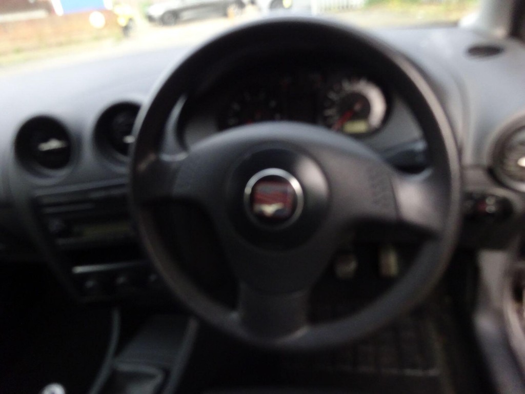 SEAT IBIZA