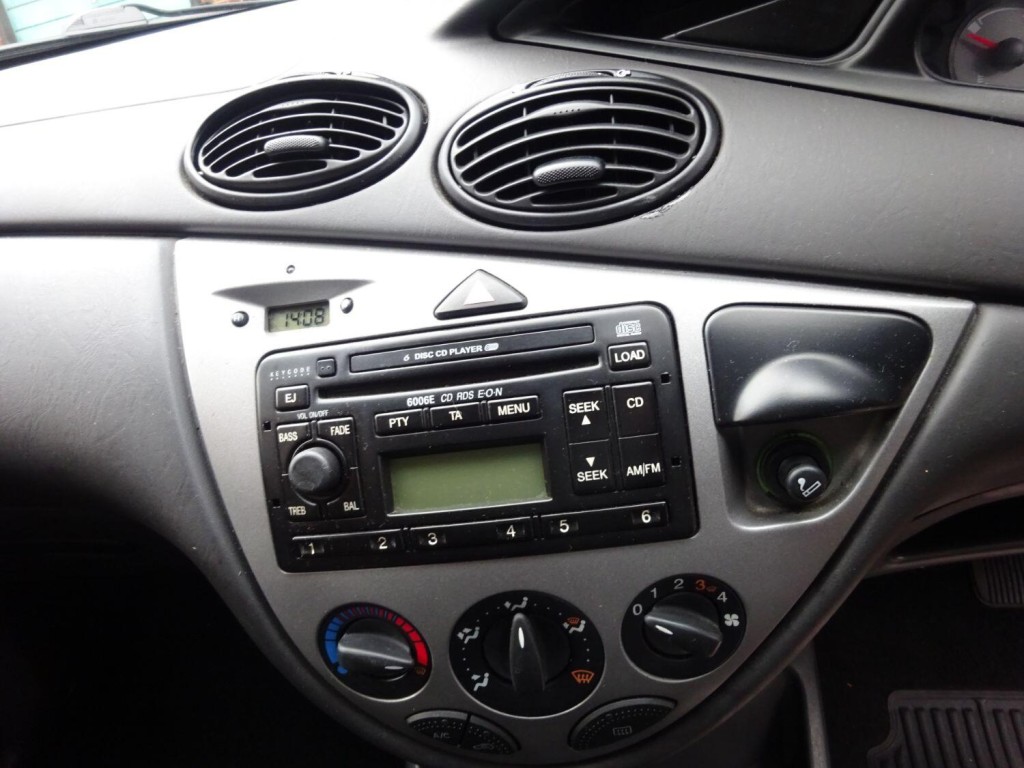 FORD FOCUS