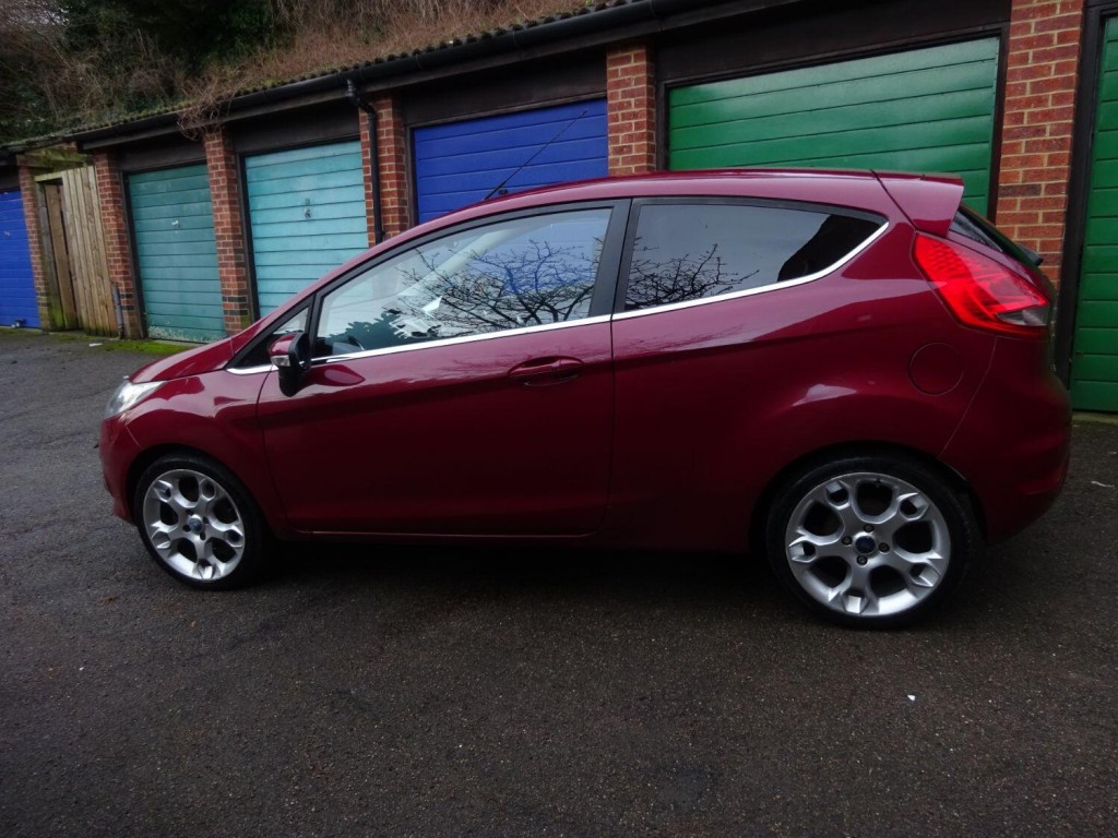 FORD FIESTA