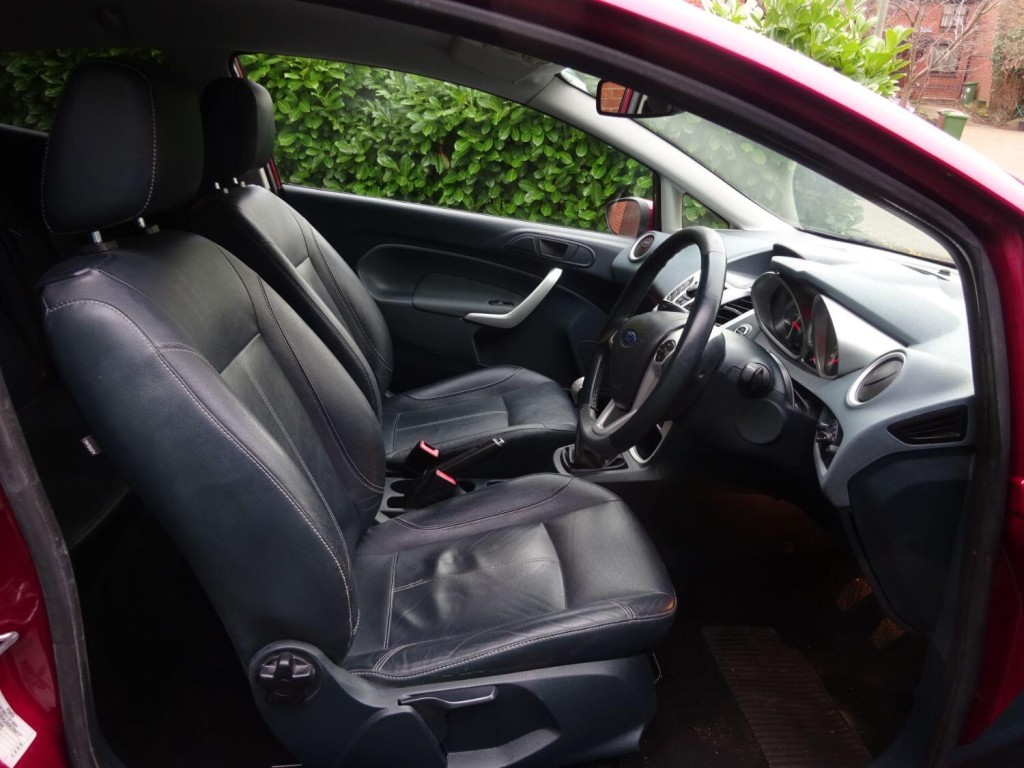 FORD FIESTA