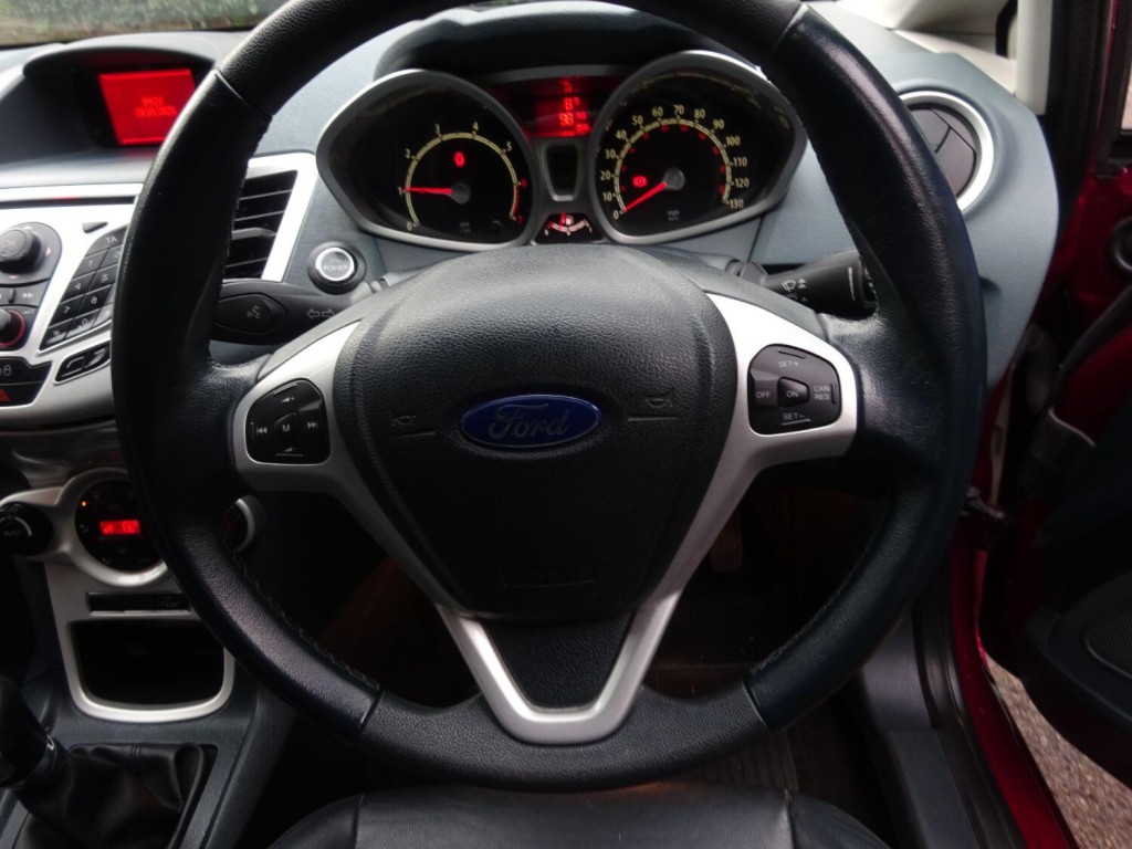 FORD FIESTA