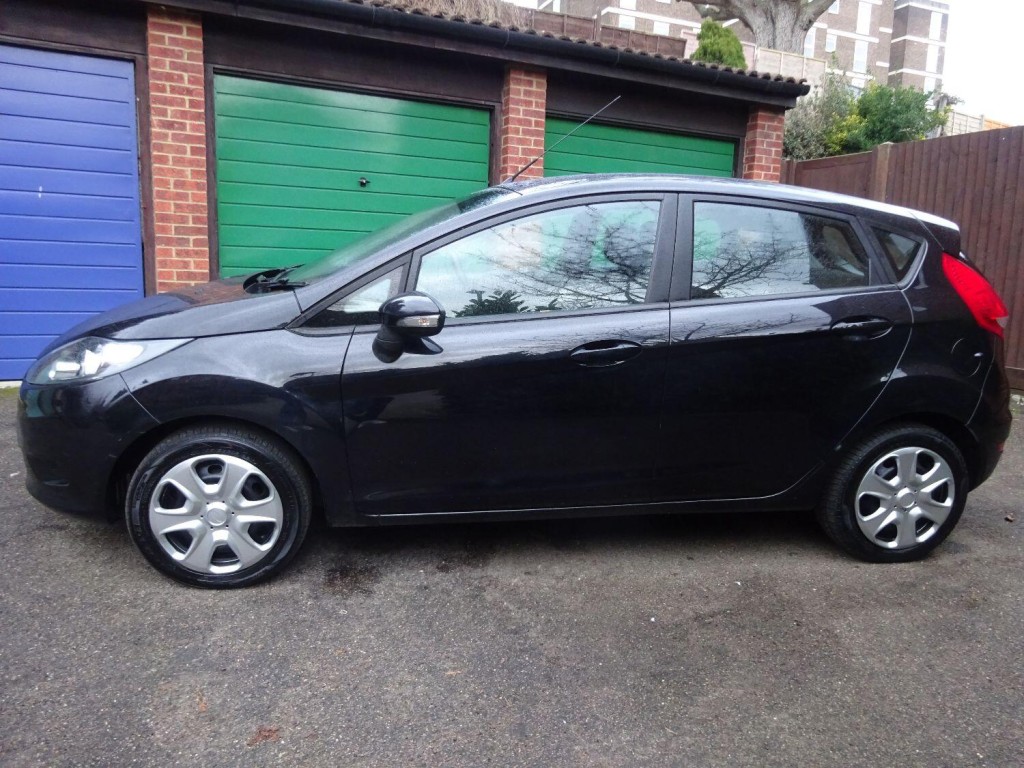 View FORD FIESTA 1.25 Edge