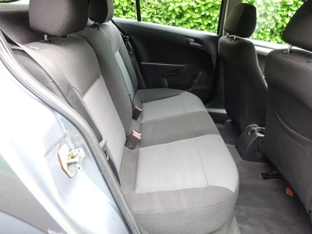 VAUXHALL ASTRA
