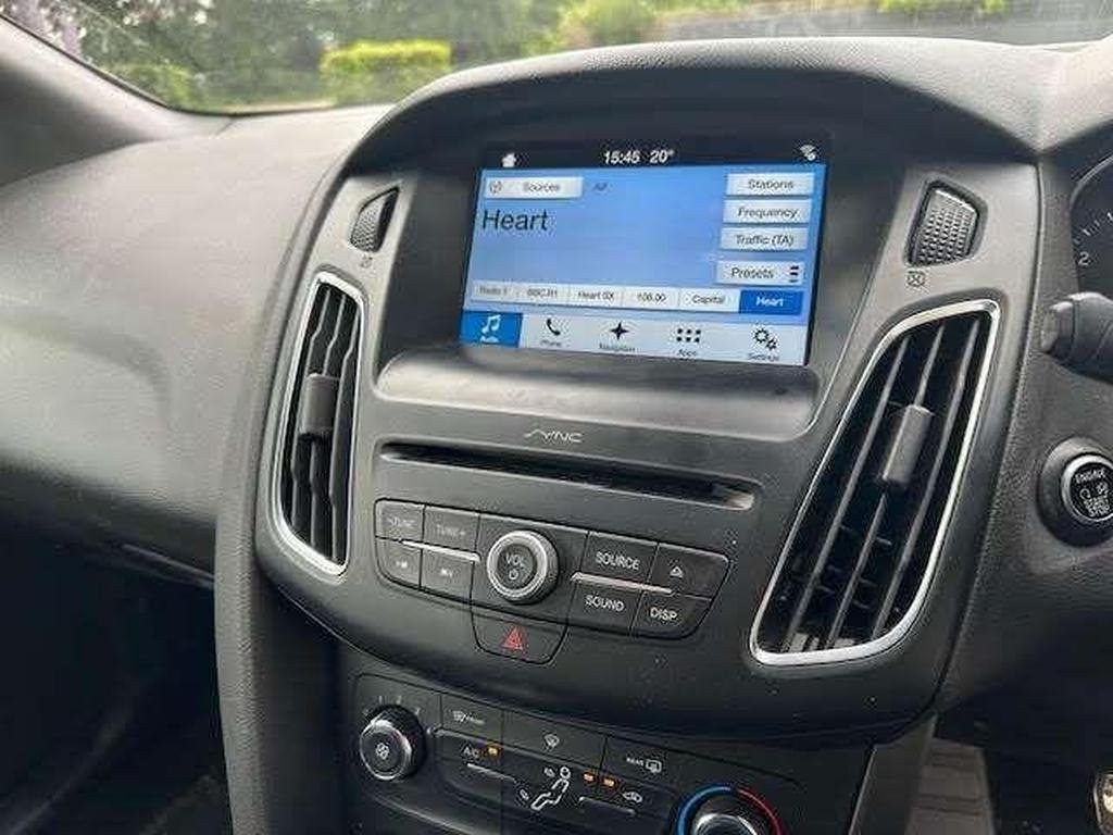 FORD FOCUS