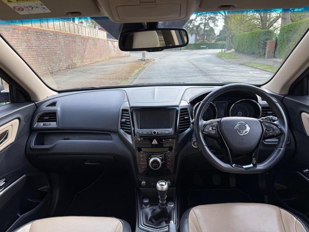 SSANGYONG TIVOLI