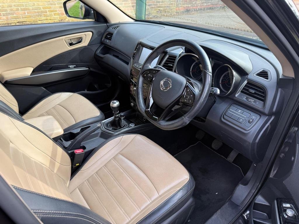 SSANGYONG TIVOLI