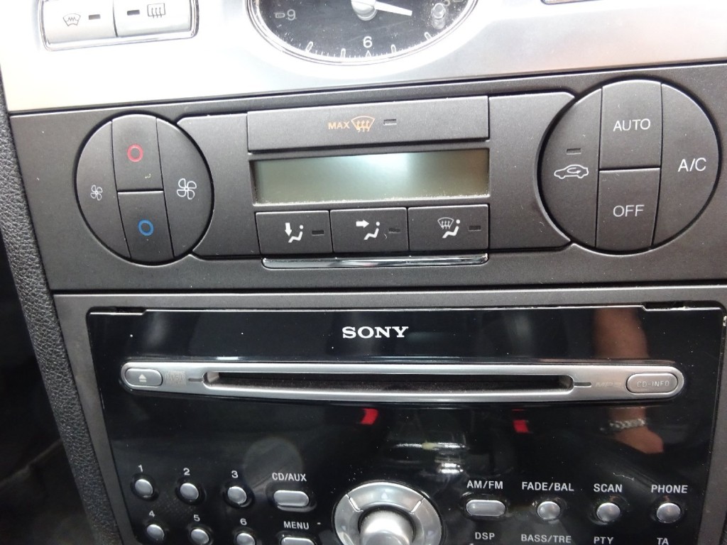 FORD MONDEO