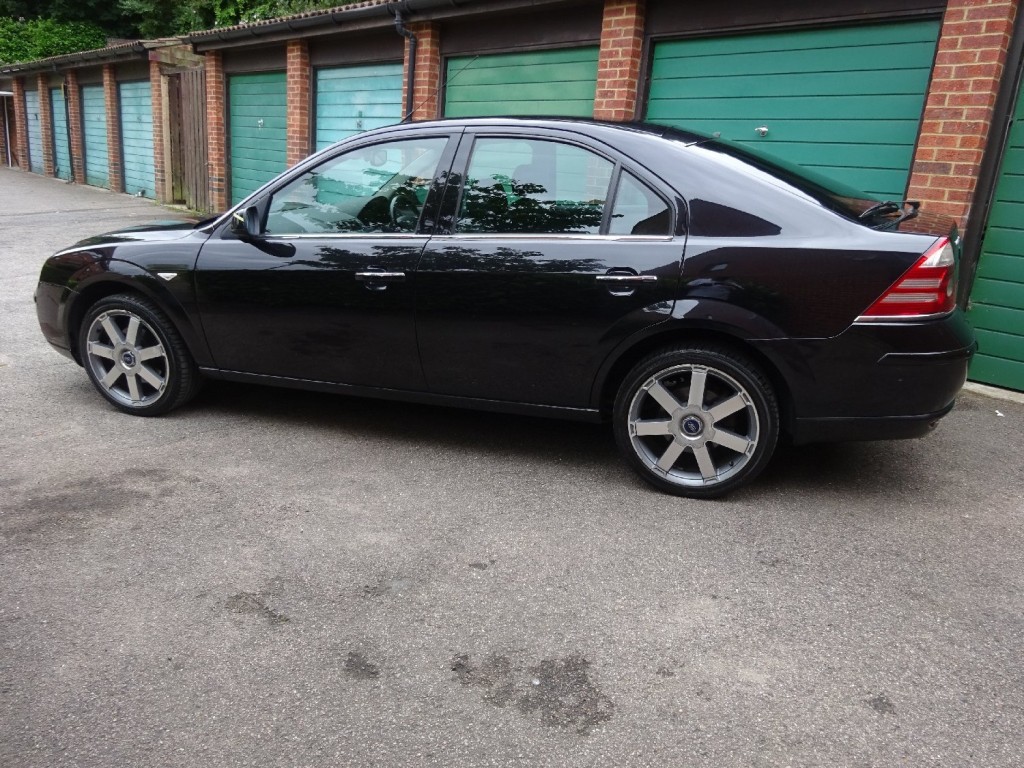 FORD MONDEO