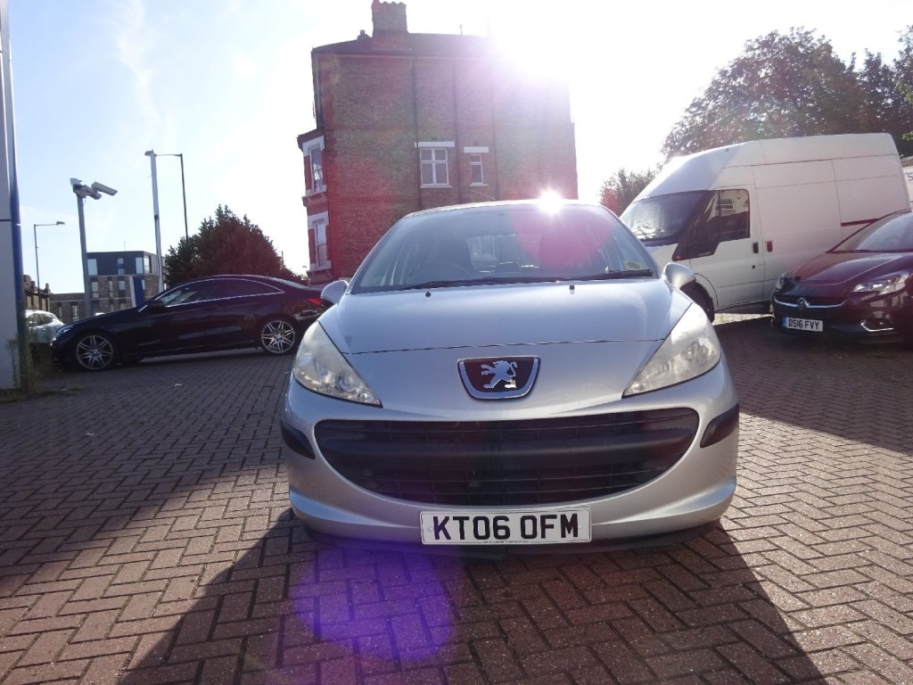 View PEUGEOT 207 1.4 S