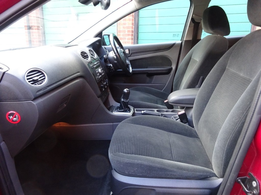 FORD FOCUS