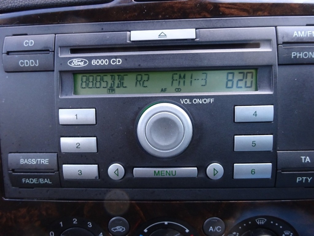 FORD FOCUS