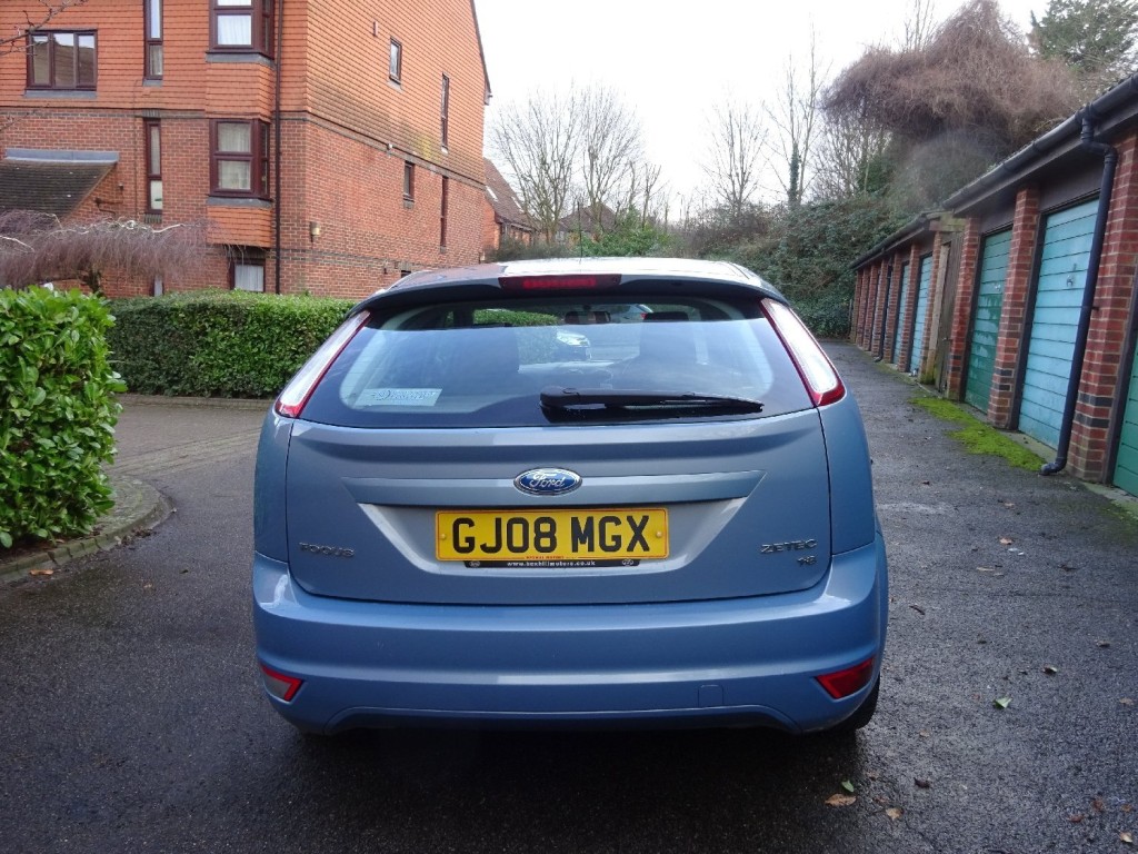 FORD FOCUS