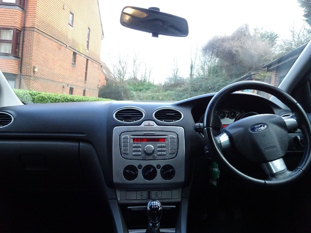 FORD FOCUS